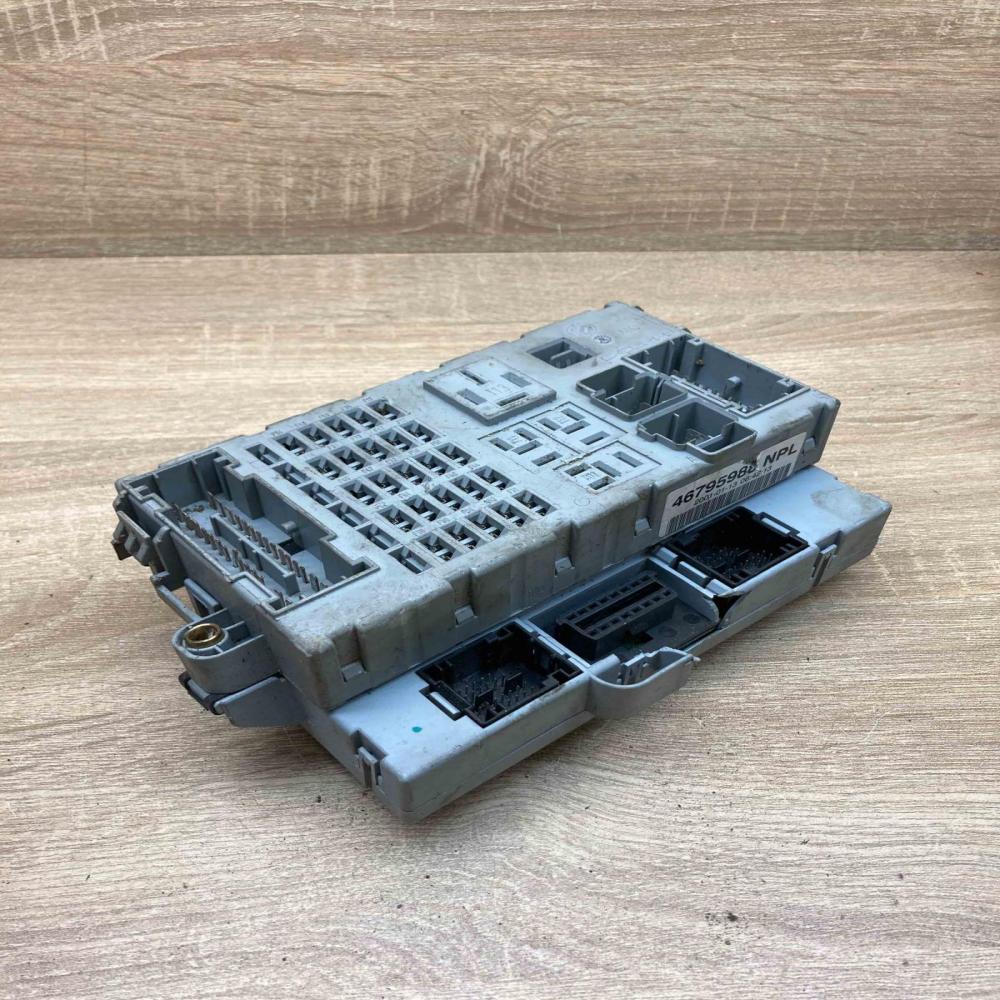 46795988 406626  Fuse module Fiat Punto (188)