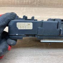 8609F08   Fuse module Mazda 323