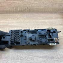 8609F08   Fuse module Mazda 323
