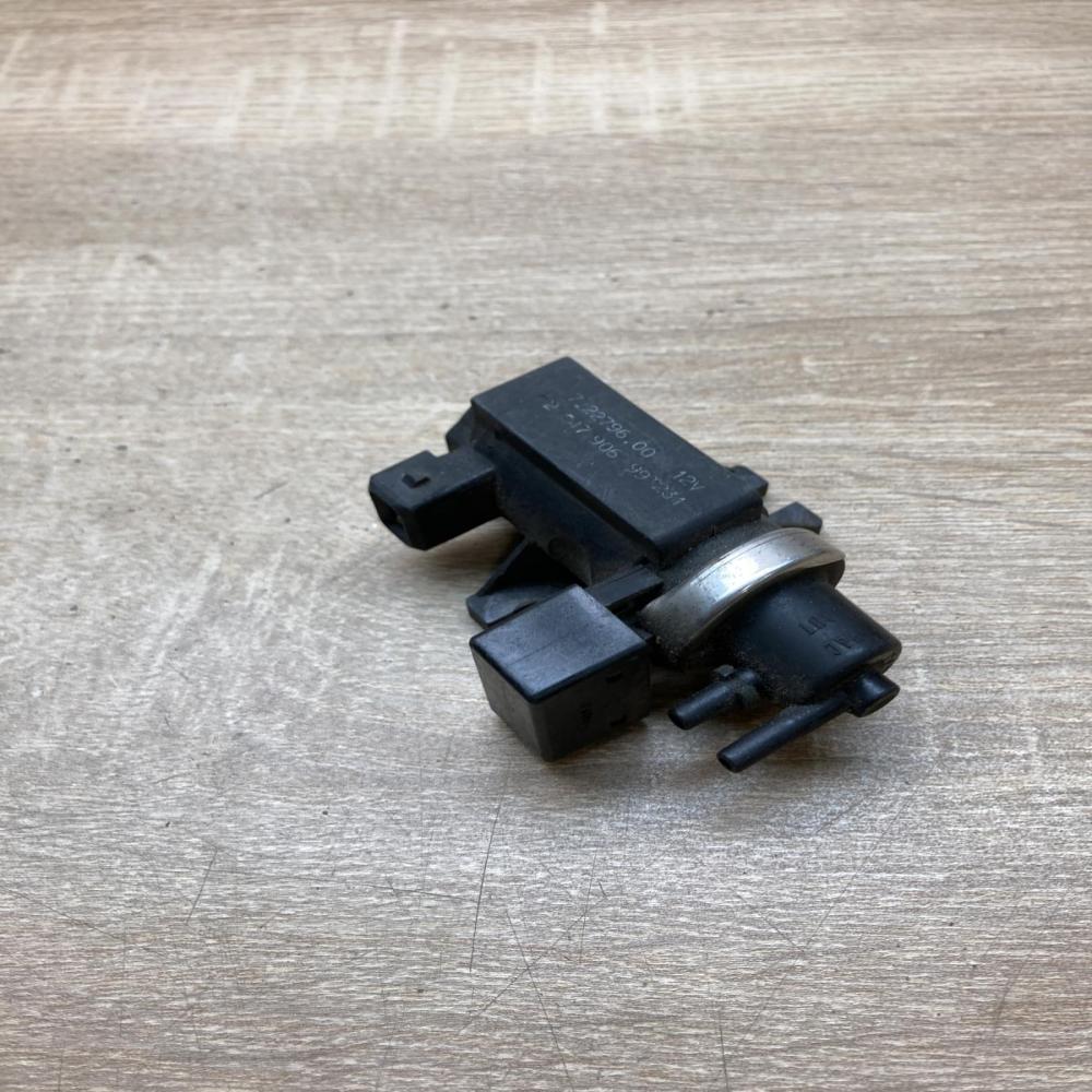 2247906   Turbo solenoid valve BMW 5 E39
