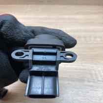 1868856 942506  Other switches/knobs/shifts Peugeot 404