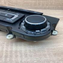 3T0907044AB 5HB009749  Climate control unit Skoda Octavia Mk2 (1Z)
