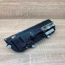 3T0820047AB 5HB009752 50  Climate control unit Skoda Octavia Mk2 (1Z)