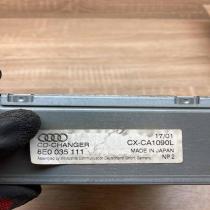 8E0035111   CD/DVD changer Audi A4 S4 B7 8E 8H