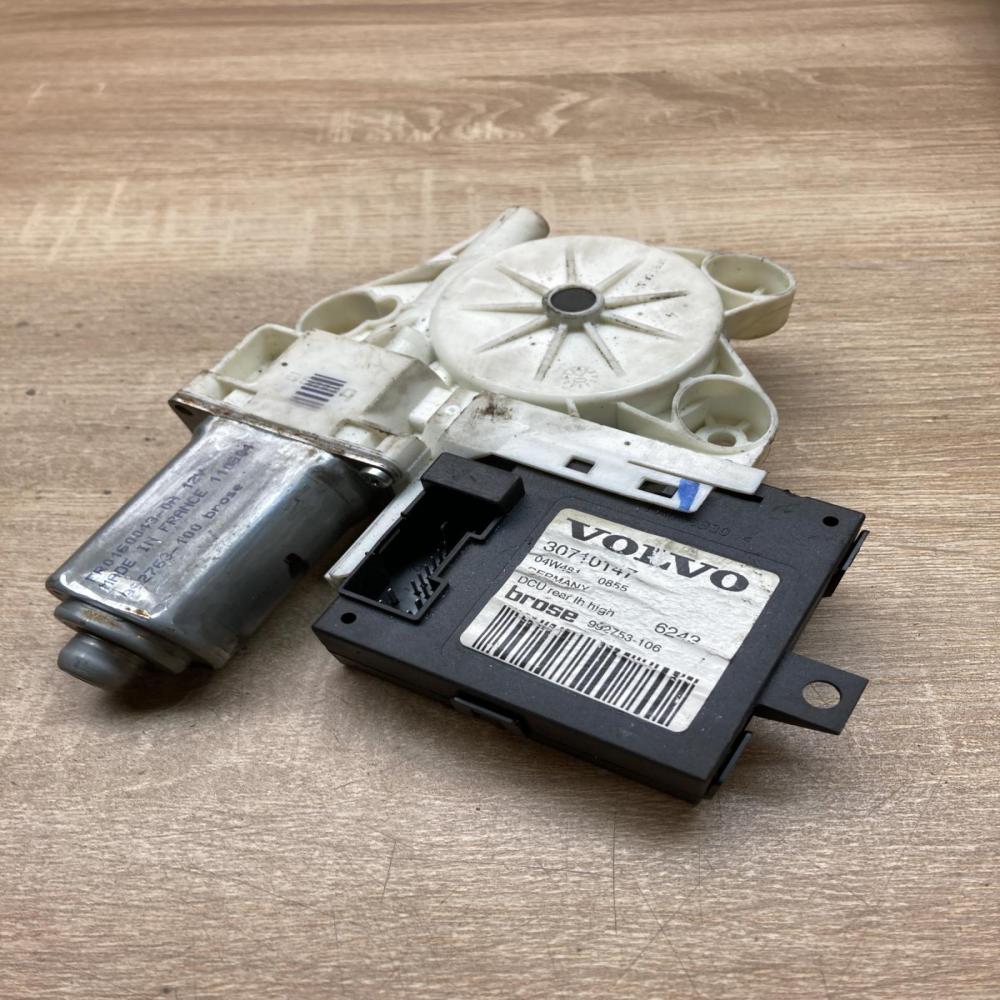 30710147 992763 100  Rear door window regulator motor Volvo V50