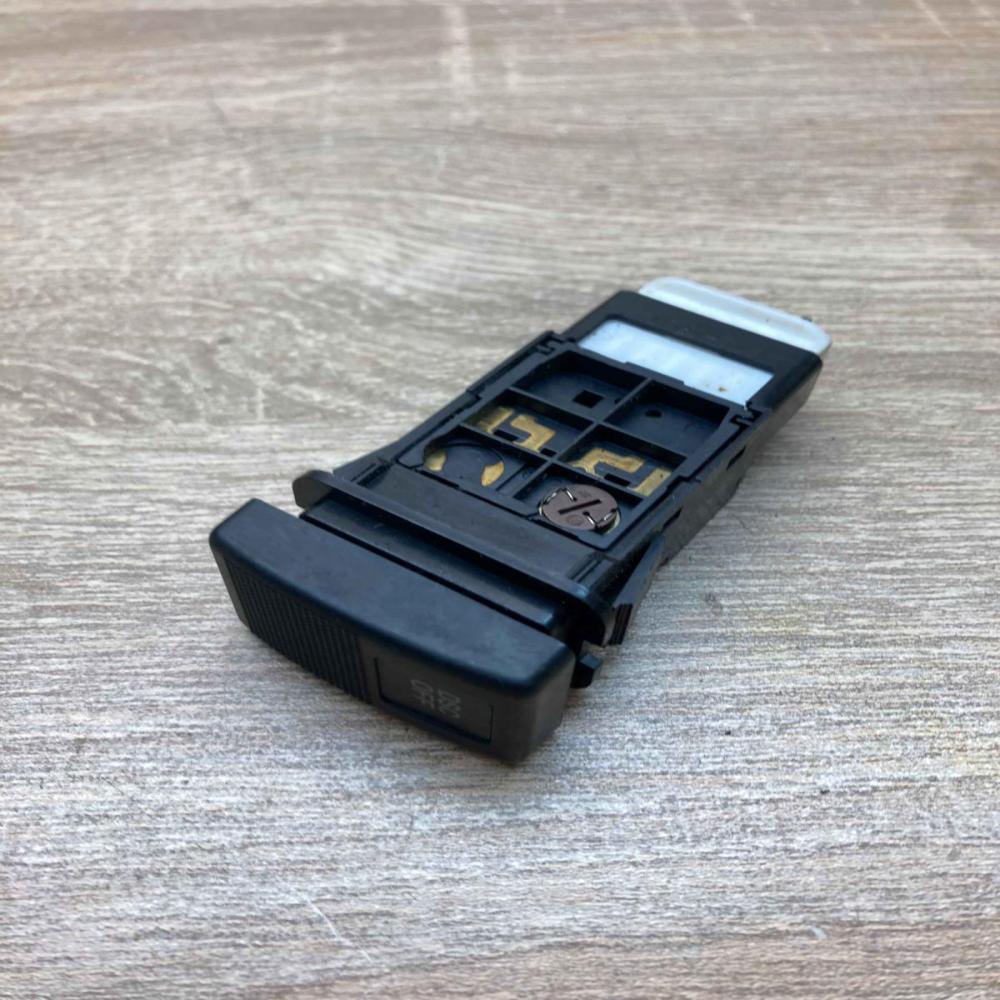 15A469   Traction control (ASR) switch Mazda 6