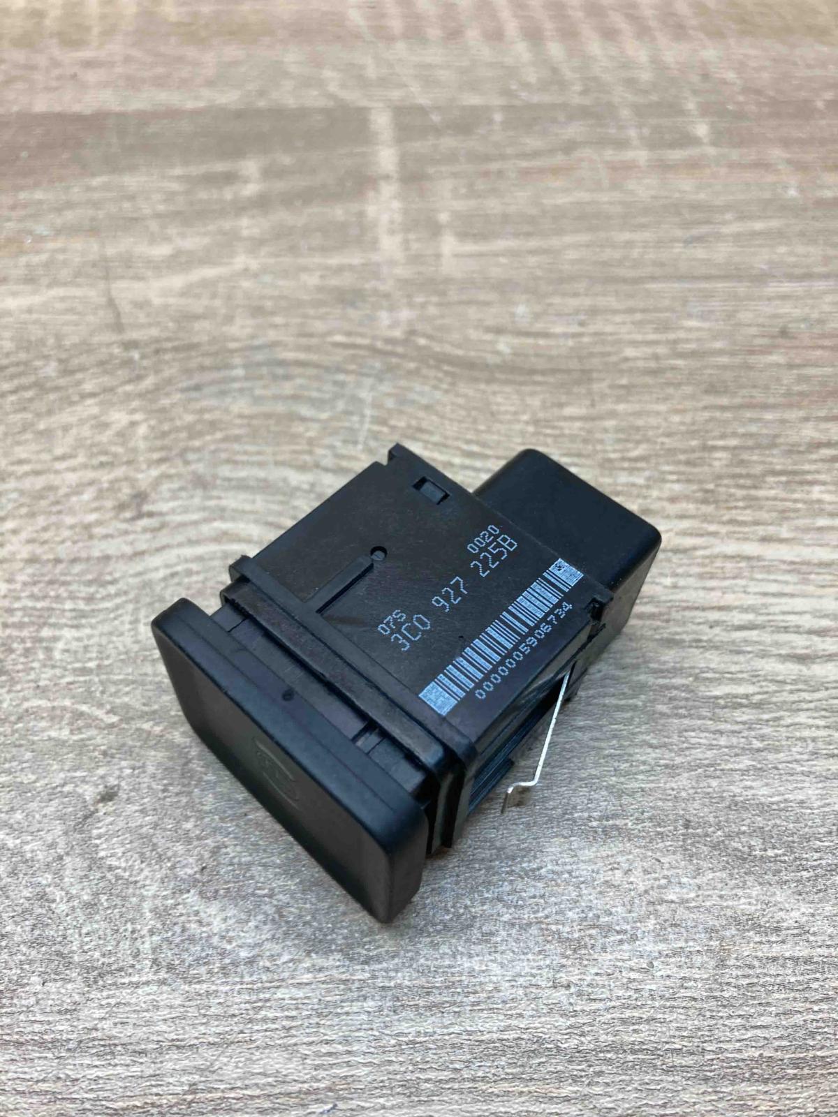 3C0927225B  0020 Hand parking brake switch Volkswagen PASSAT B6