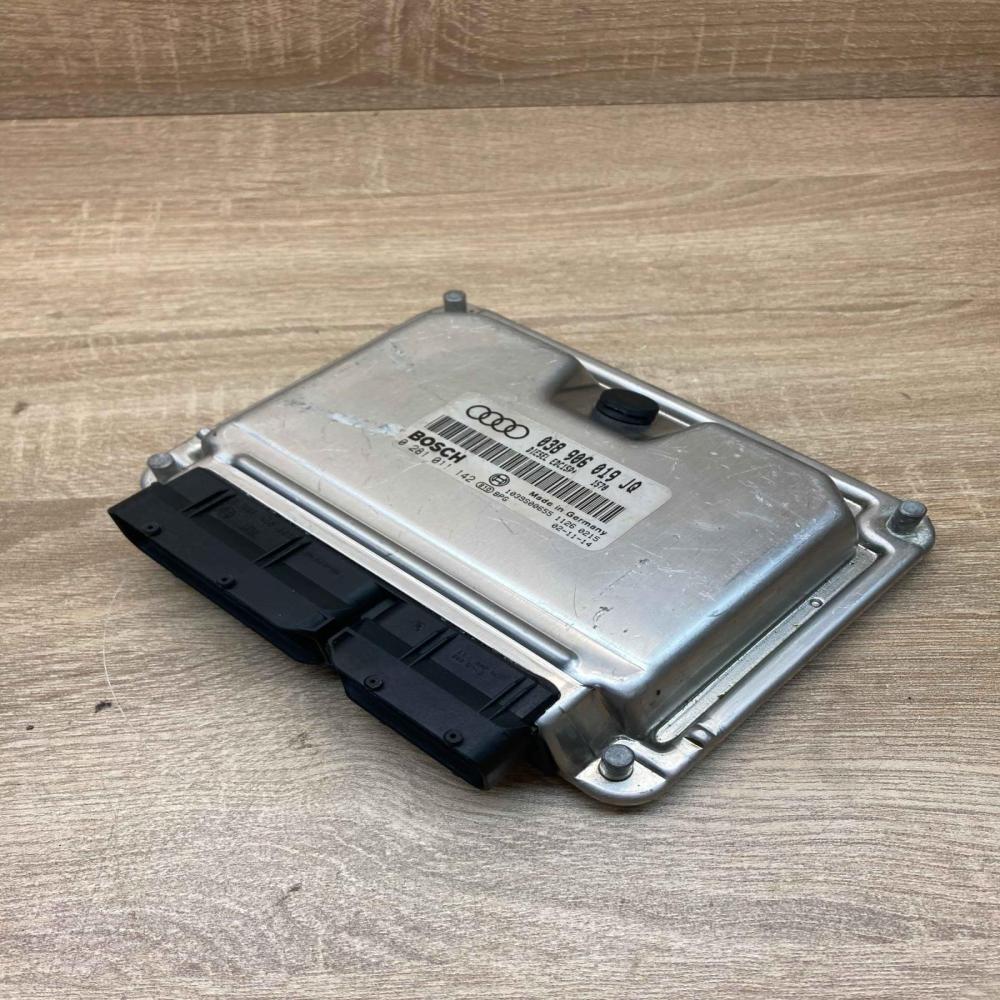 038906019JQ 0281011142  Engine control unit/module ECU Audi A4 S4 B6 8E 8H