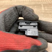 6Q0962109B   Alarm switch Volkswagen Tiguan
