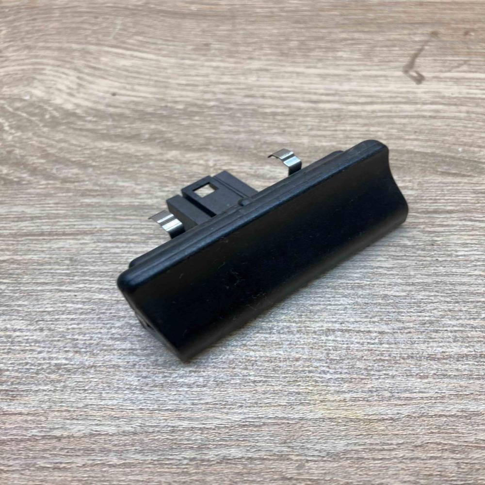 1T0907539B   Tailgate/trunk/boot exterior handle Volkswagen Touran I