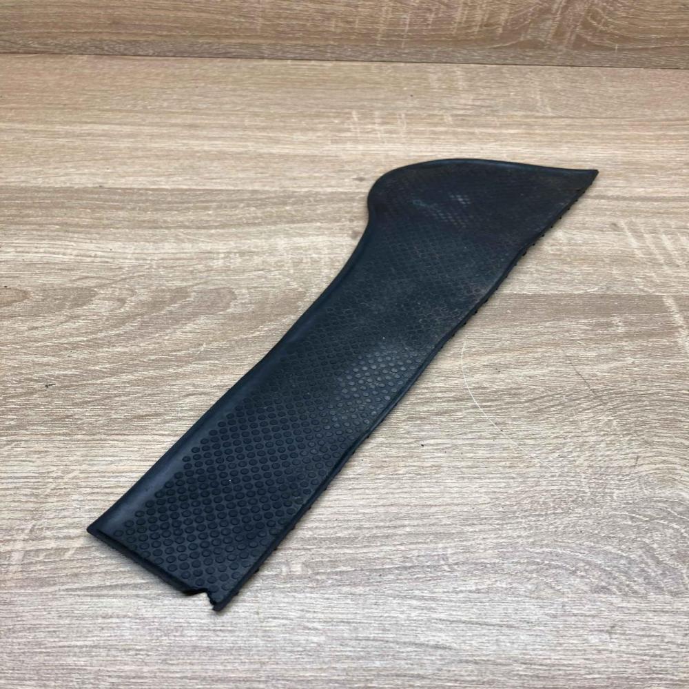 5C7868134   Front door storage pocket/box Volkswagen Jetta IV