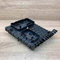 1K0937124H   Fuse module Volkswagen Touran I