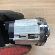 7L6941435R 32210101  Differential lock switch Volkswagen Touareg I