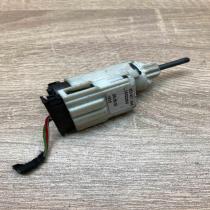 8E0927189B   Brake pedal sensor switch Volkswagen Transporter - Caravelle T5