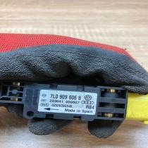 7L0909606B 203641 With Plug Airbag deployment crash/impact sensor Volkswagen Tou