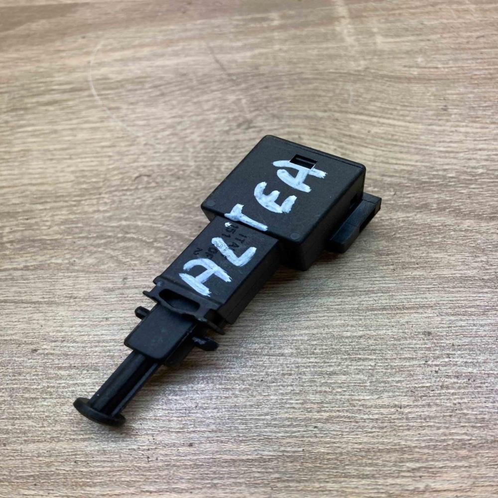 15120F   Brake pedal sensor switch Seat Altea XL