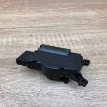 52411483R04 160207 D05 Air flap motor/actuator Audi Q7 4L