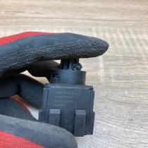 3B0945511C 19322010  Brake pedal sensor switch Audi A6 S6 C6 4F
