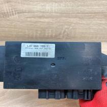 1J0959799F 5DK007952 00  Comfort/convenience module Volkswagen PASSAT B5.5