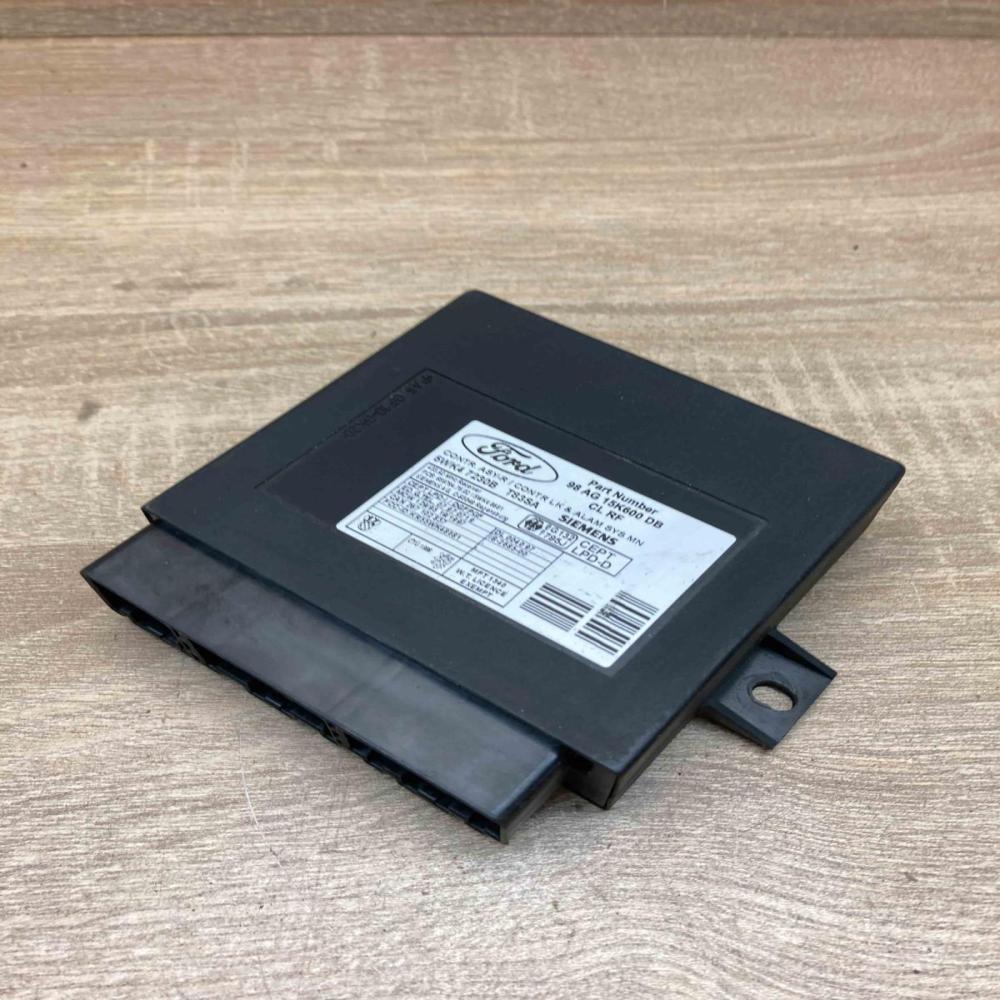 98AG15K600DB 5WK47230B  Comfort/convenience module Ford Focus