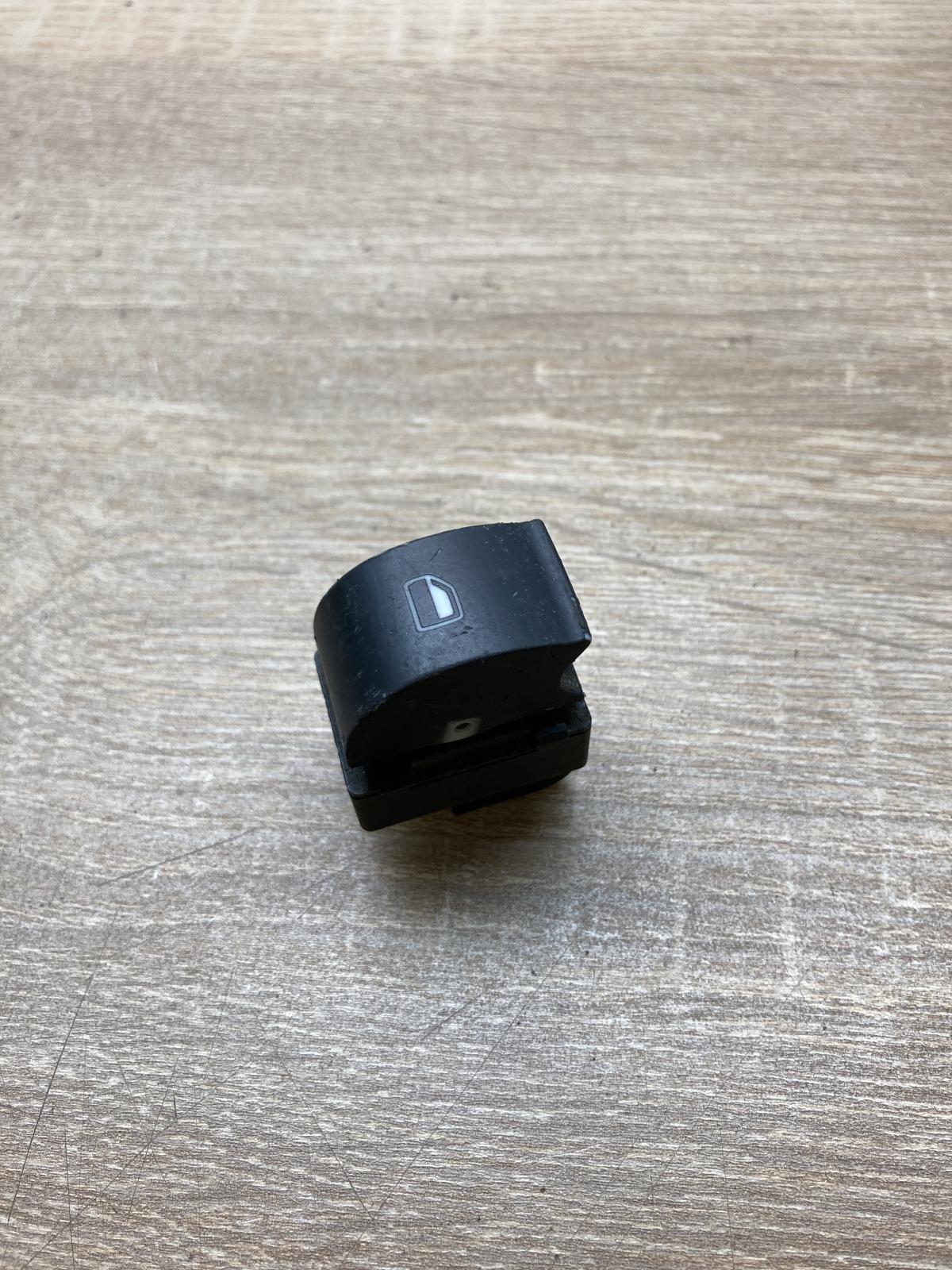 8Z0959855B   Electric window control switch Audi A4 S4 B6 8E 8H