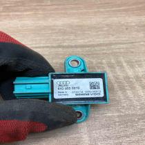 8K0955557B 5WK43808  Airbag deployment crash/impact sensor Audi A5 8T 8F