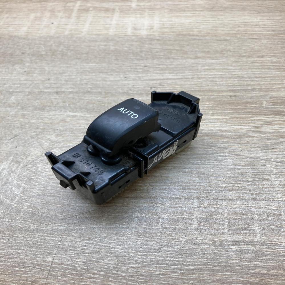 84030 44020 8403044020  Electric window control switch Toyota Avensis Verso