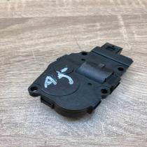 19102008 K9749005  Air flap motor/actuator Audi A5 8T 8F