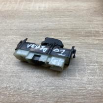 84030 44020 8403044020  Electric window control switch Toyota Avensis Verso