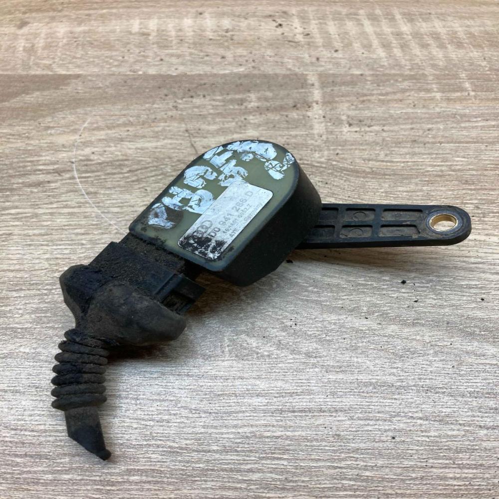 8D0941286D 4E0907503C  Headlight/headlamp level sensor Audi Q7 4L