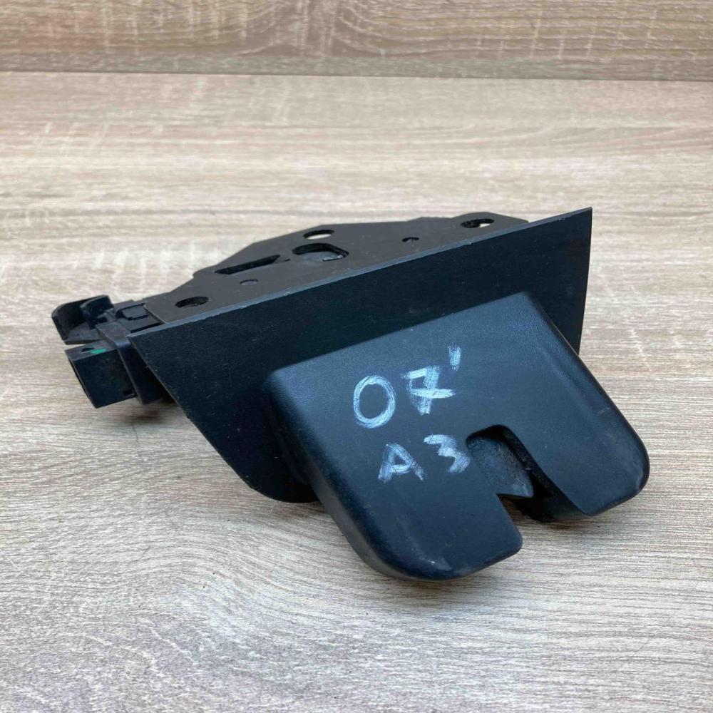 8P4827505B 8P4827520  Tailgate/trunk/boot lock/catch/latch Audi A6 S6 C6 4F