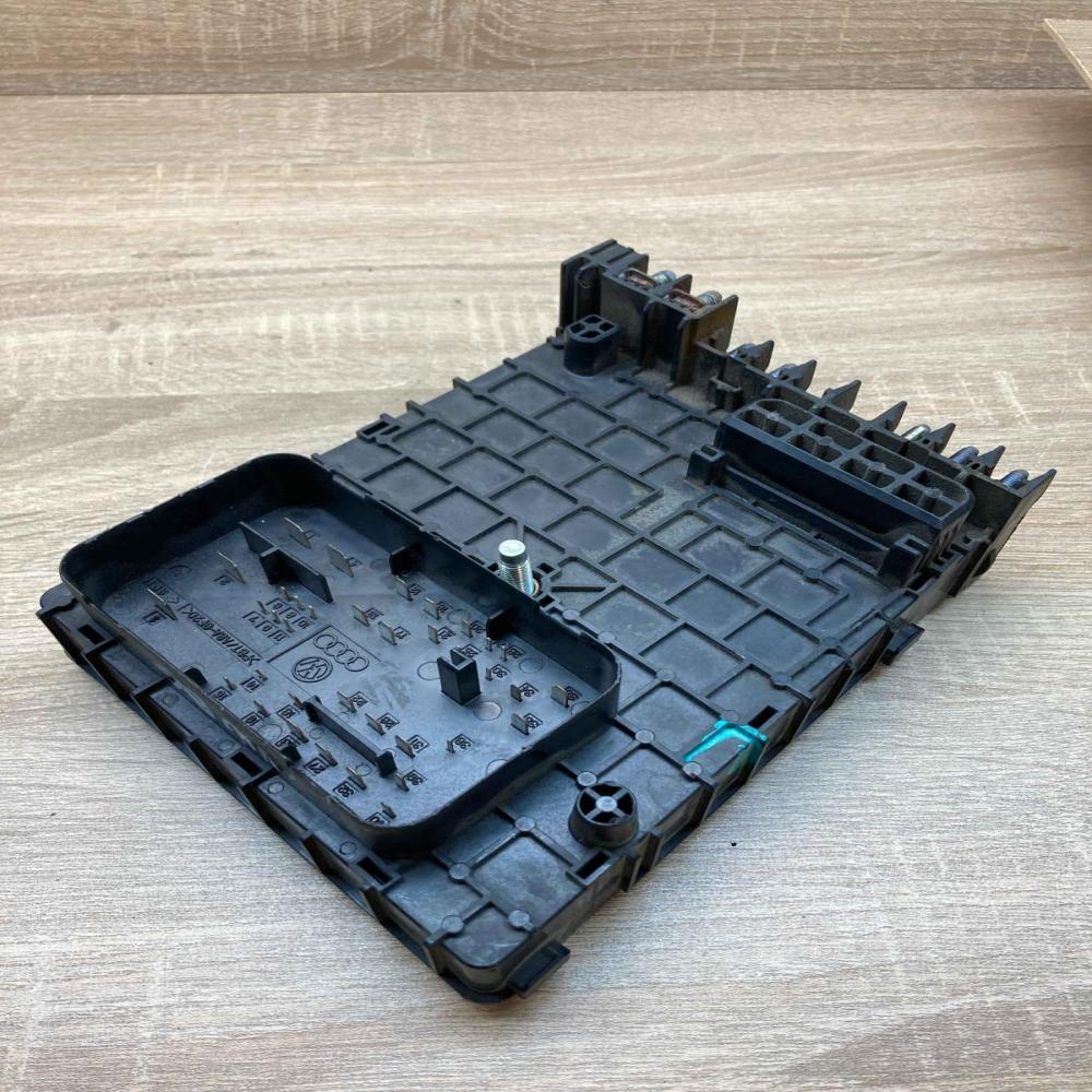 3C0937125 6359 2777  Fuse box set Volkswagen PASSAT B6