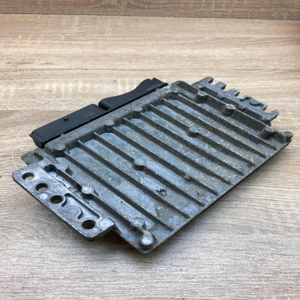8200059086 S110138000  Engine control unit/module ECU Renault Scenic I