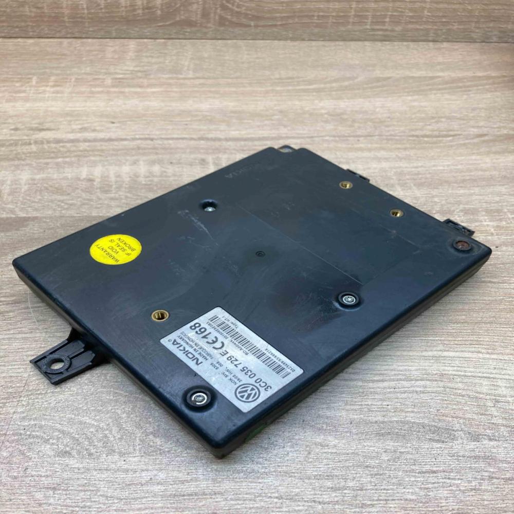3C0035729E   Phone control unit/module Volkswagen Golf V