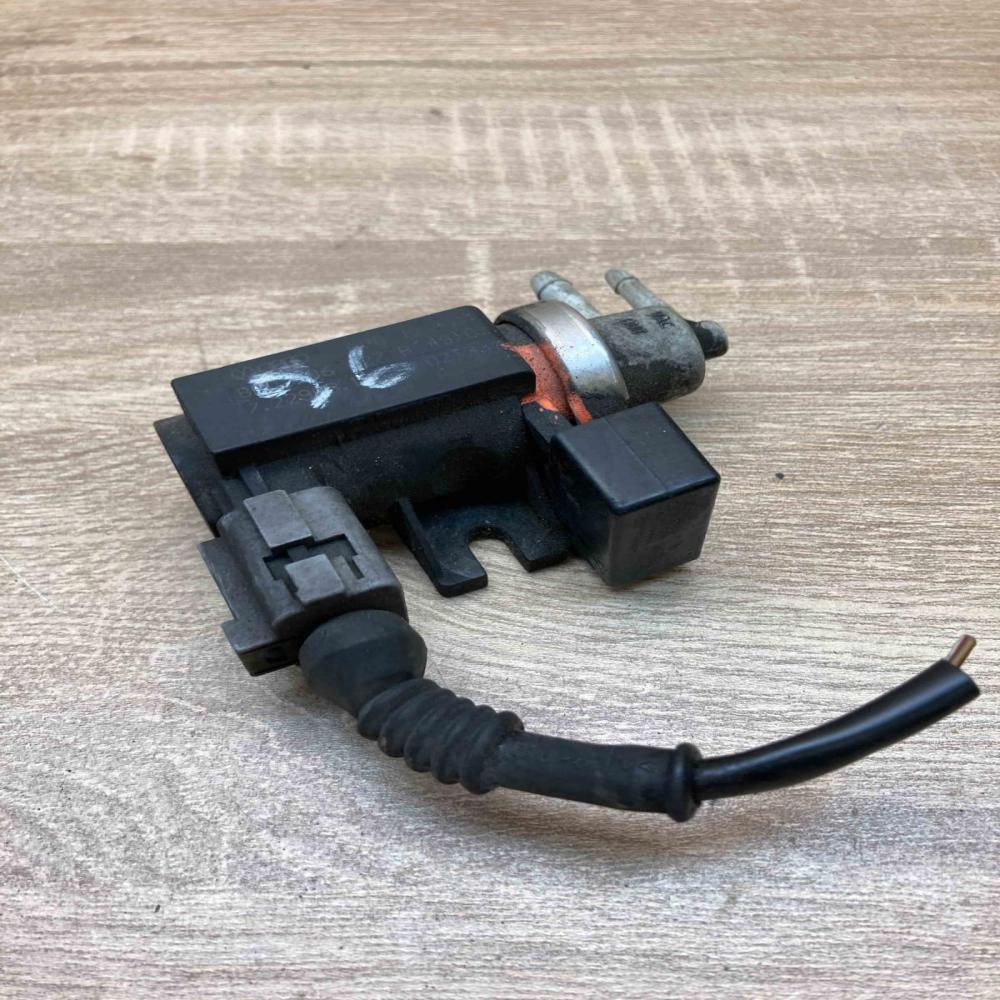 72290810   Turbo solenoid valve Volkswagen PASSAT B4