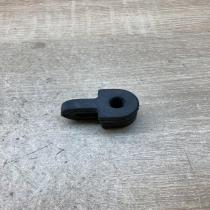 7700842706   Muffler mount bracket/holder Renault Clio I
