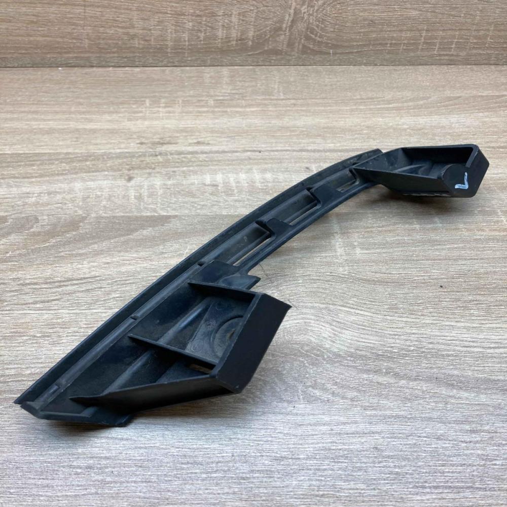 1T0807889B 013837  Front bumper mounting bracket Volkswagen Touran I