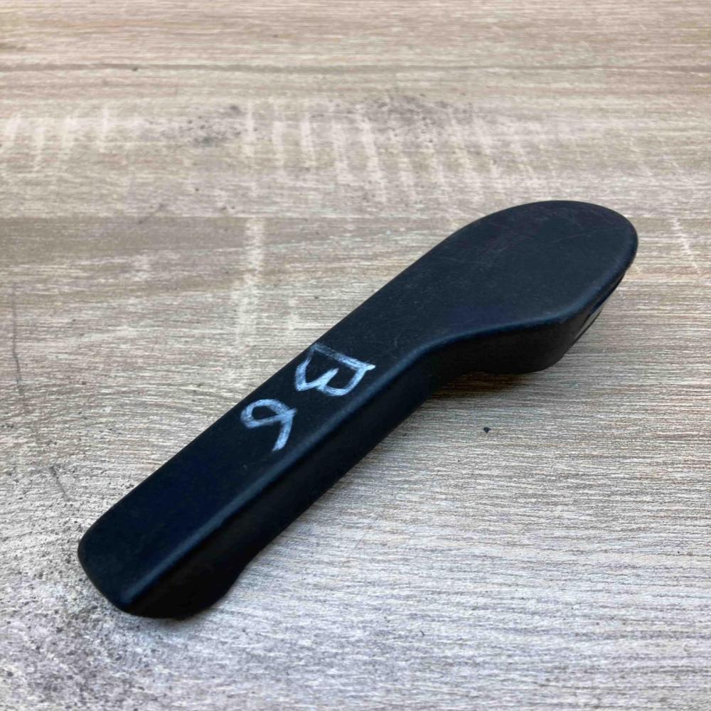 1J1823533C   Engine bonnet (hood) release handle Volkswagen PASSAT B6