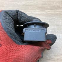 7700432971C   Wing mirror switch Renault Scenic I