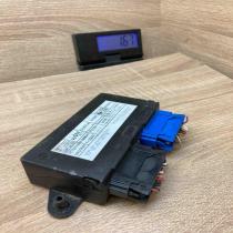 73847257C 7700421261B With Plug Comfort/convenience module Renault Laguna I