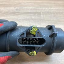 059906461E 0281002429  Mass air flow meter Audi A4 S4 B5 8D