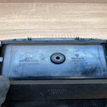 1T1857921B 31536 0400  Glove box Volkswagen Touran I
