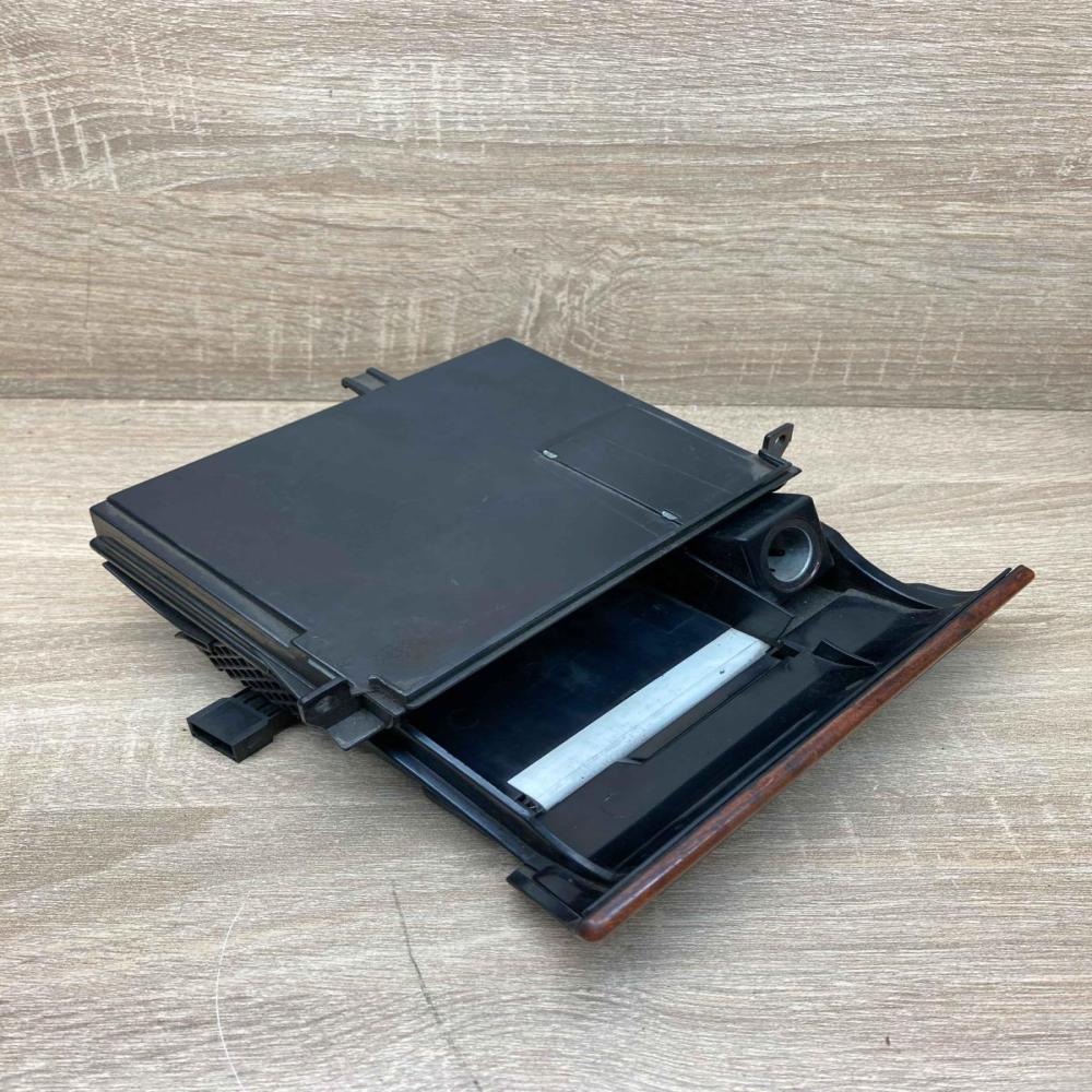 4B0857951 4B09857951F  Car ashtray Audi A6 S6 C5 4B