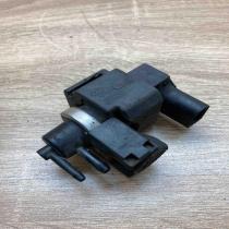 059906629A 425244 1  Turbo solenoid valve Audi A4 S4 B6 8E 8H