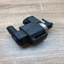 059906629A 425244 1  Turbo solenoid valve Audi A4 S4 B6 8E 8H
