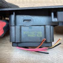 XF22 14A660AF   Electric window control switch Ford Windstar