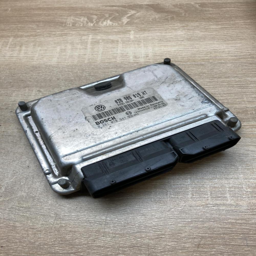 038906019HT 0281010947  Engine control unit/module ECU Seat Ibiza III (6L)
