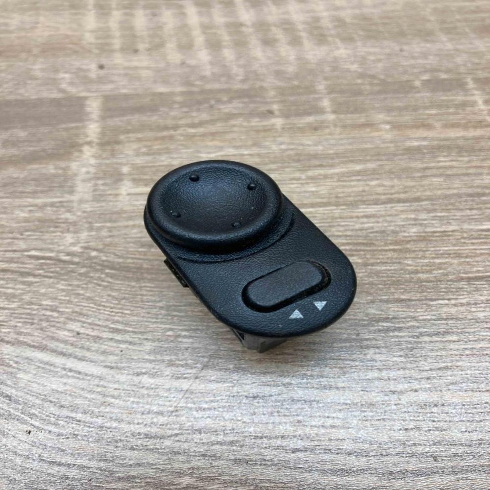 09226861   Wing mirror switch Opel Zafira A