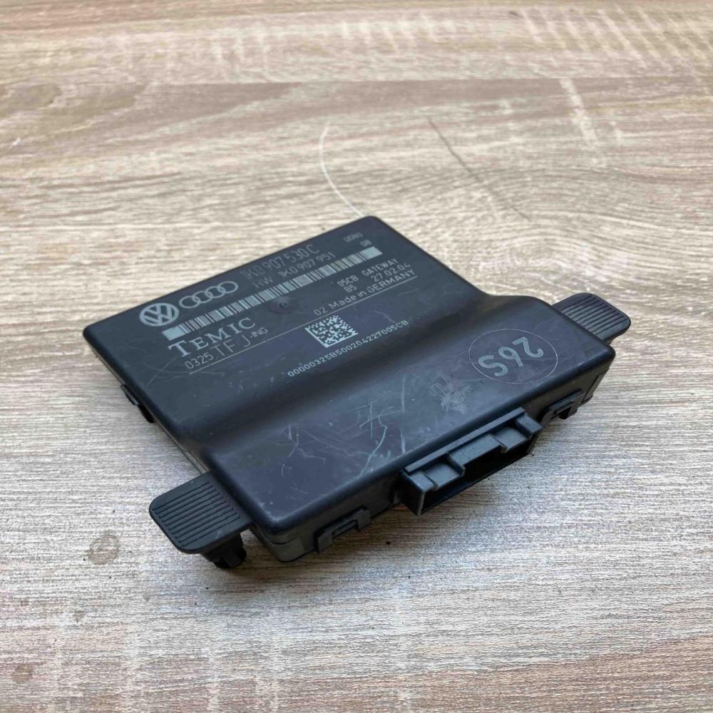 1K0907530C 1K0907951  Gateway control module Volkswagen Golf V