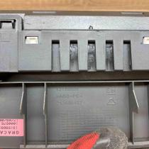 13276999 565412769 BR Screen/display/small screen Opel Zafira B